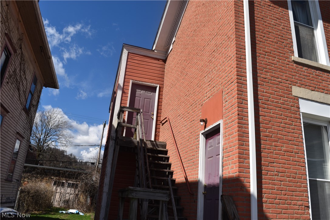 25 N 4th Street Martins Ferry OH 43935