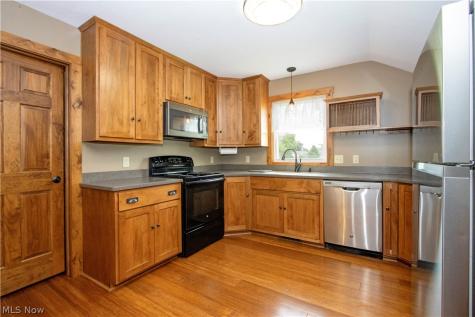 275 & 277 S Smyser Road Wooster OH 44691