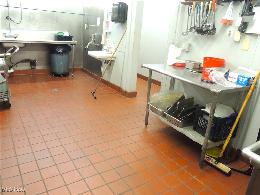 317 E Lincolnway Way Minerva OH 44657