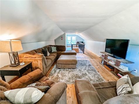 1377 Southeast Avenue Tallmadge OH 44278