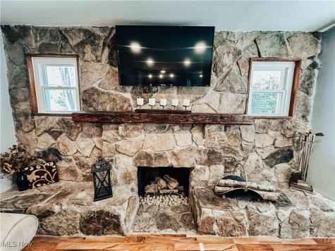 1377 Southeast Avenue Tallmadge OH 44278