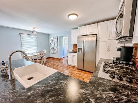 1377 Southeast Avenue Tallmadge OH 44278