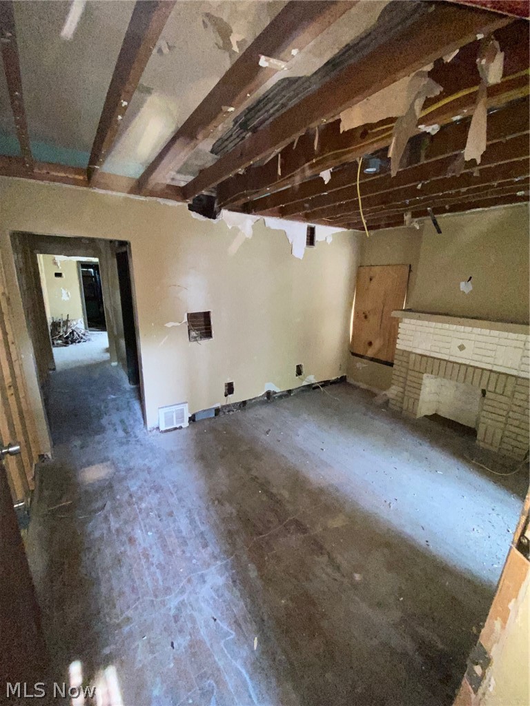 15213 Ridpath Avenue Cleveland OH 44110