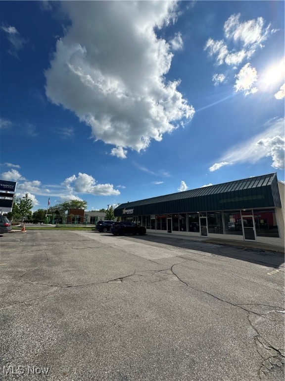 7560 Broadview Road Cleveland OH 44134