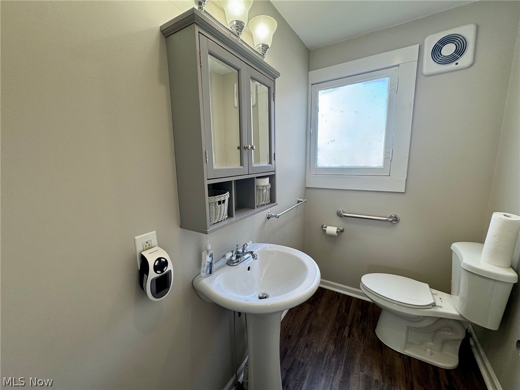 73 S 9th Street Mcconnelsville OH 43756