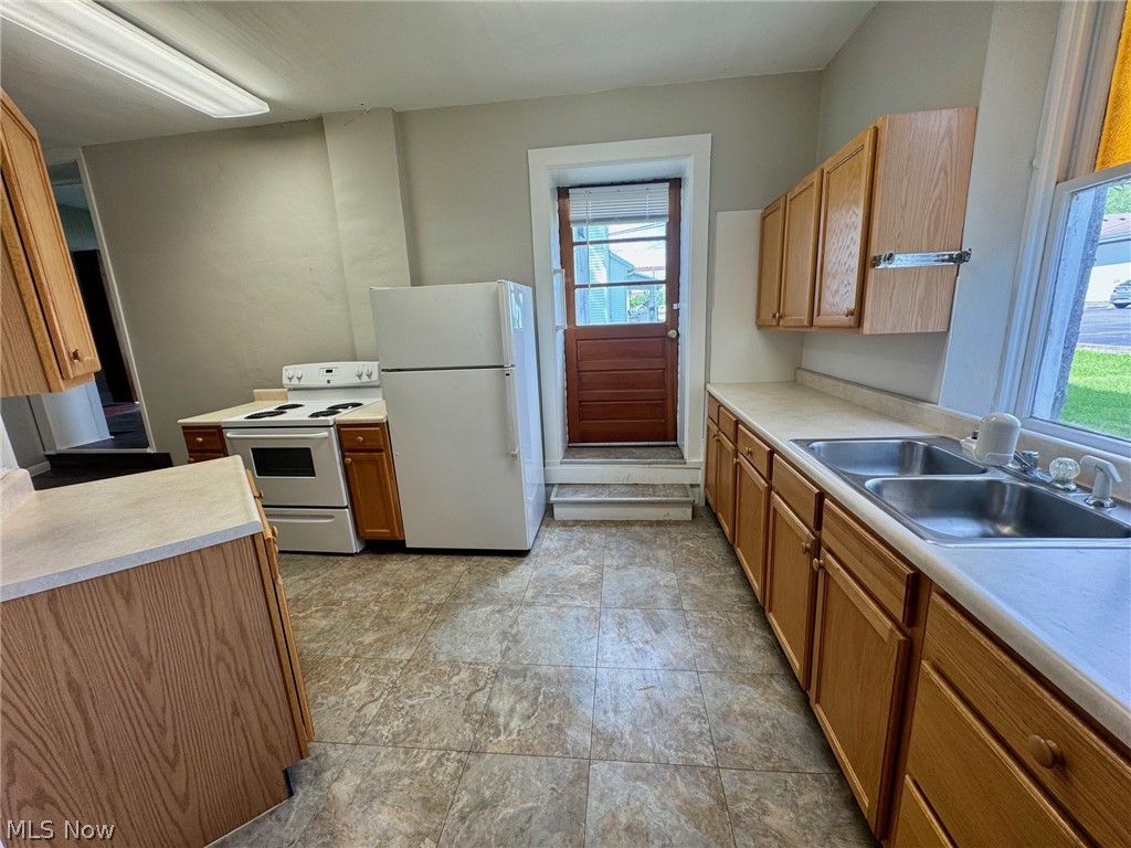 73 S 9th Street Mcconnelsville OH 43756