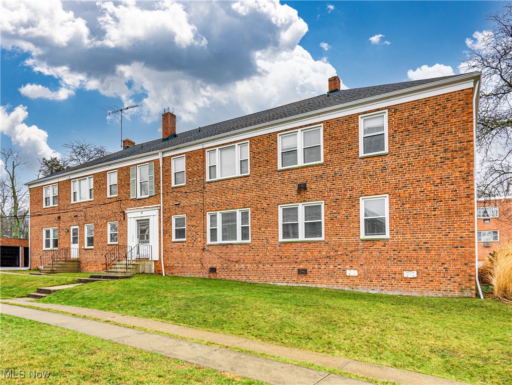 2671 Noble Road Cleveland Heights OH 44121