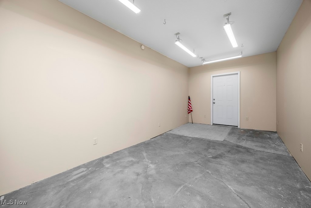 111 S Center Street Lagrange OH 44050