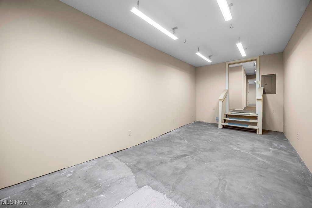 111 S Center Street Lagrange OH 44050