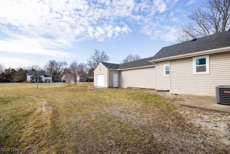 111 S Center Street Lagrange OH 44050