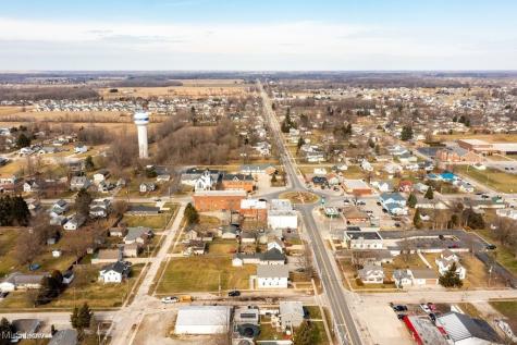 111 S Center Street Lagrange OH 44050