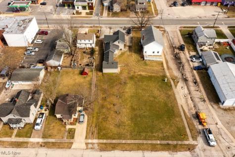 111 S Center Street Lagrange OH 44050