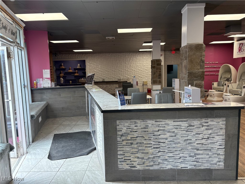 1475-1479 Aster Akron OH 44301