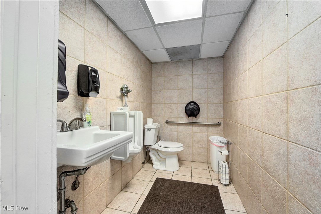 3665 W 117th Street Cleveland OH 44111