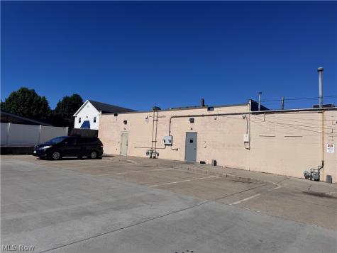 238 N Court Street Medina OH 44256