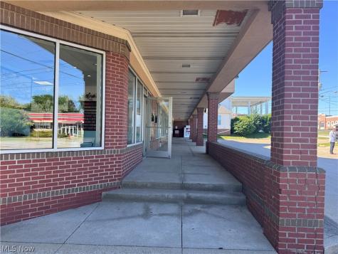 238 N Court Street Medina OH 44256