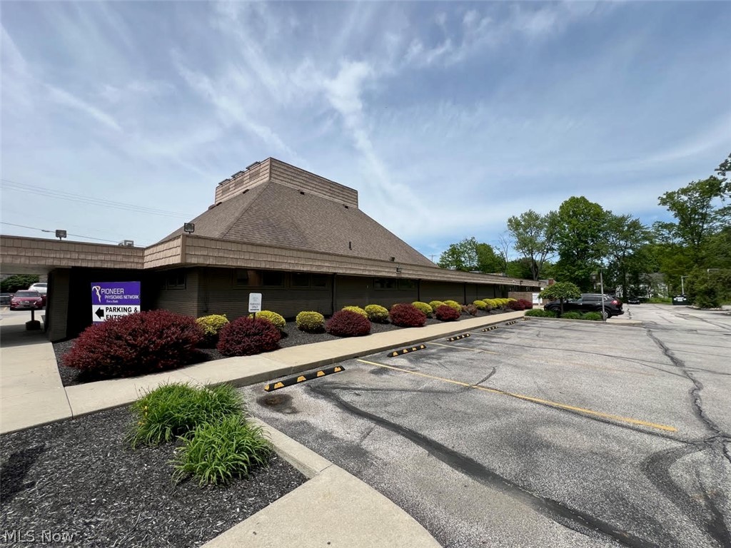 2651 W Market Street Fairlawn OH 44333
