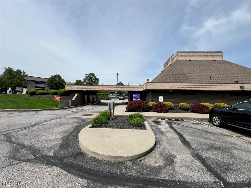 2651 W Market Street Fairlawn OH 44333