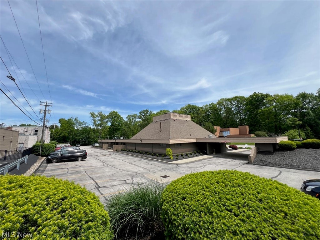 2651 W Market Street Fairlawn OH 44333