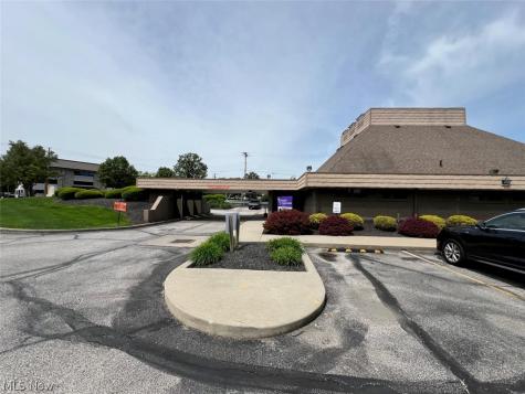 2651 W Market Street Fairlawn OH 44333