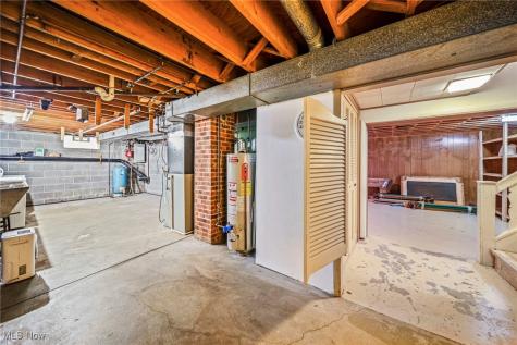 8241 Lewis Road Berea OH 44017