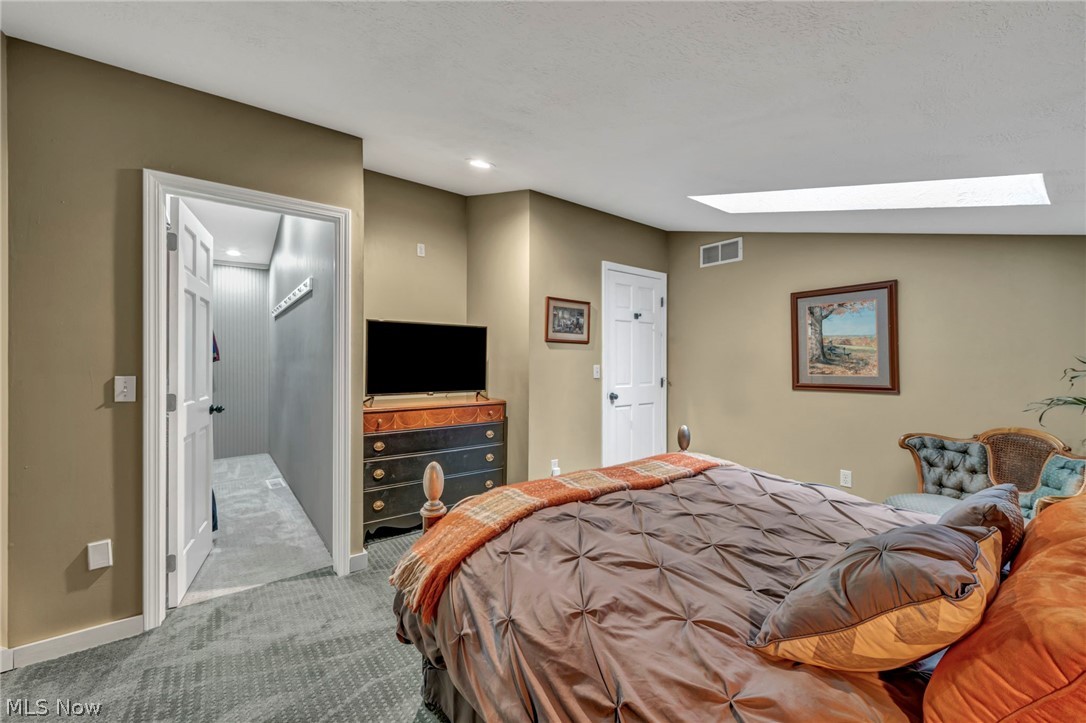 4020 Faircrest Street SW Canton OH 44706