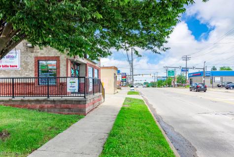 3284 W 117th Street Cleveland OH 44111