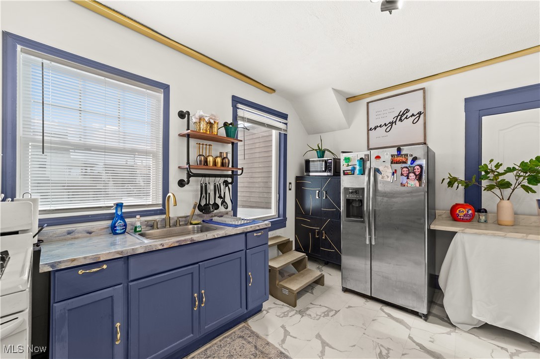 5913 Denison Avenue Cleveland OH 44102