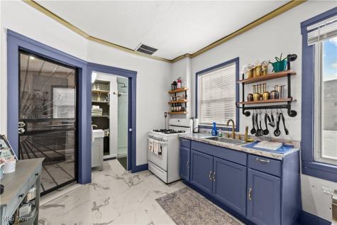 5913 Denison Avenue Cleveland OH 44102