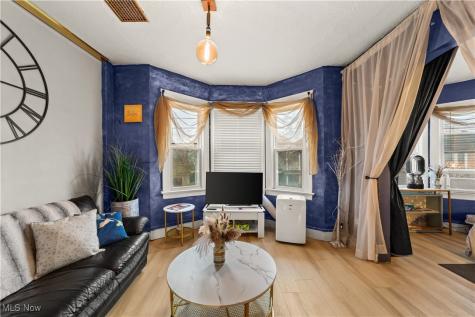 5913 Denison Avenue Cleveland OH 44102