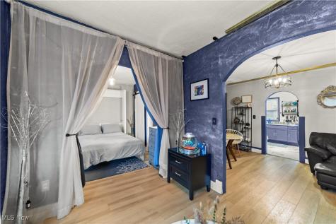 5913 Denison Avenue Cleveland OH 44102