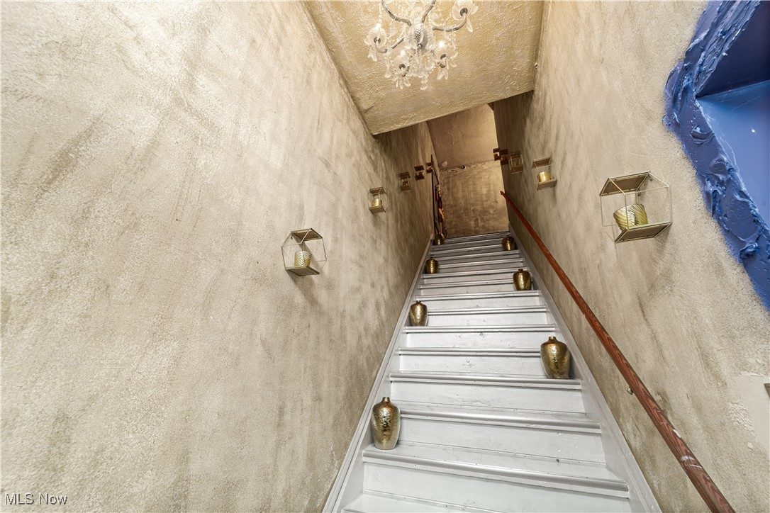 5913 Denison Avenue Cleveland OH 44102