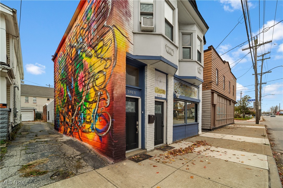 5913 Denison Avenue Cleveland OH 44102