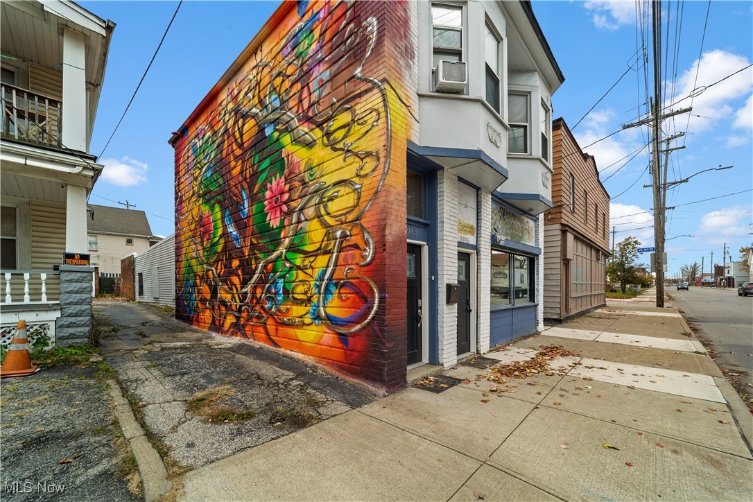 5913 Denison Avenue Cleveland OH 44102