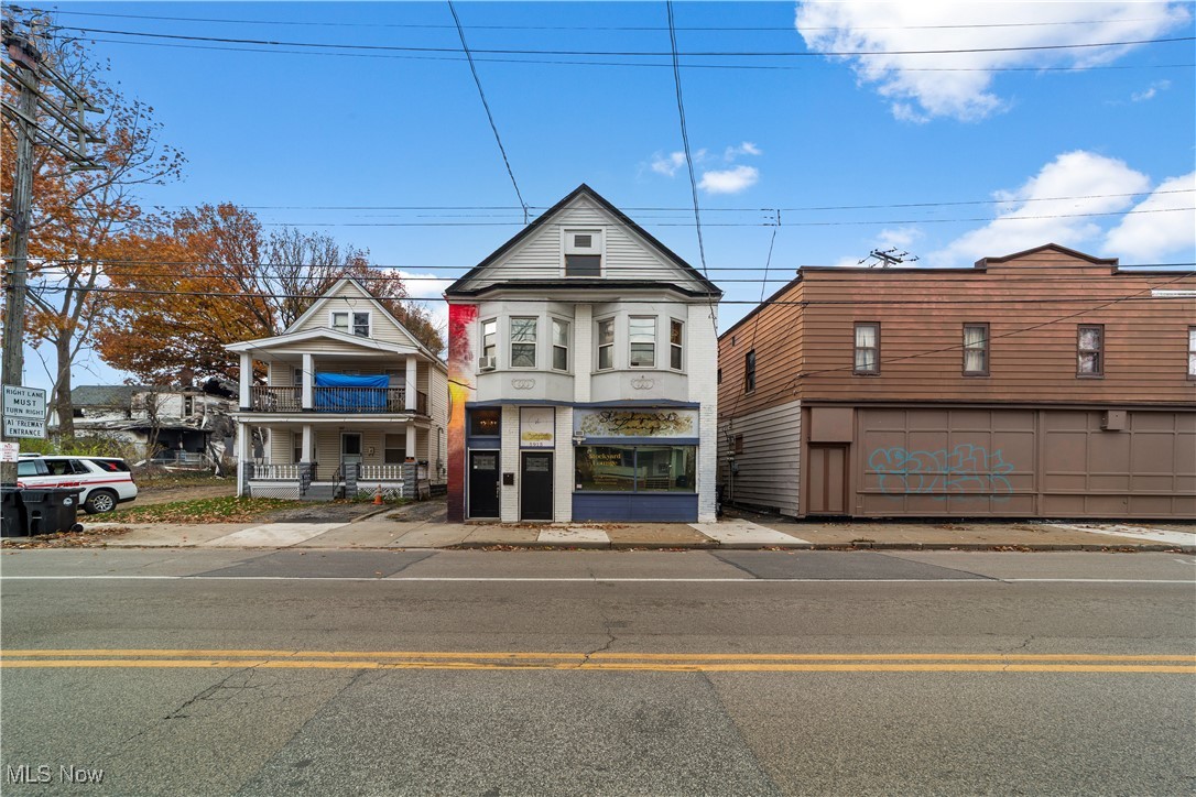 5913 Denison Avenue Cleveland OH 44102