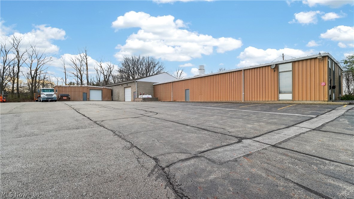 3060 Gale Drive Hubbard OH 44425
