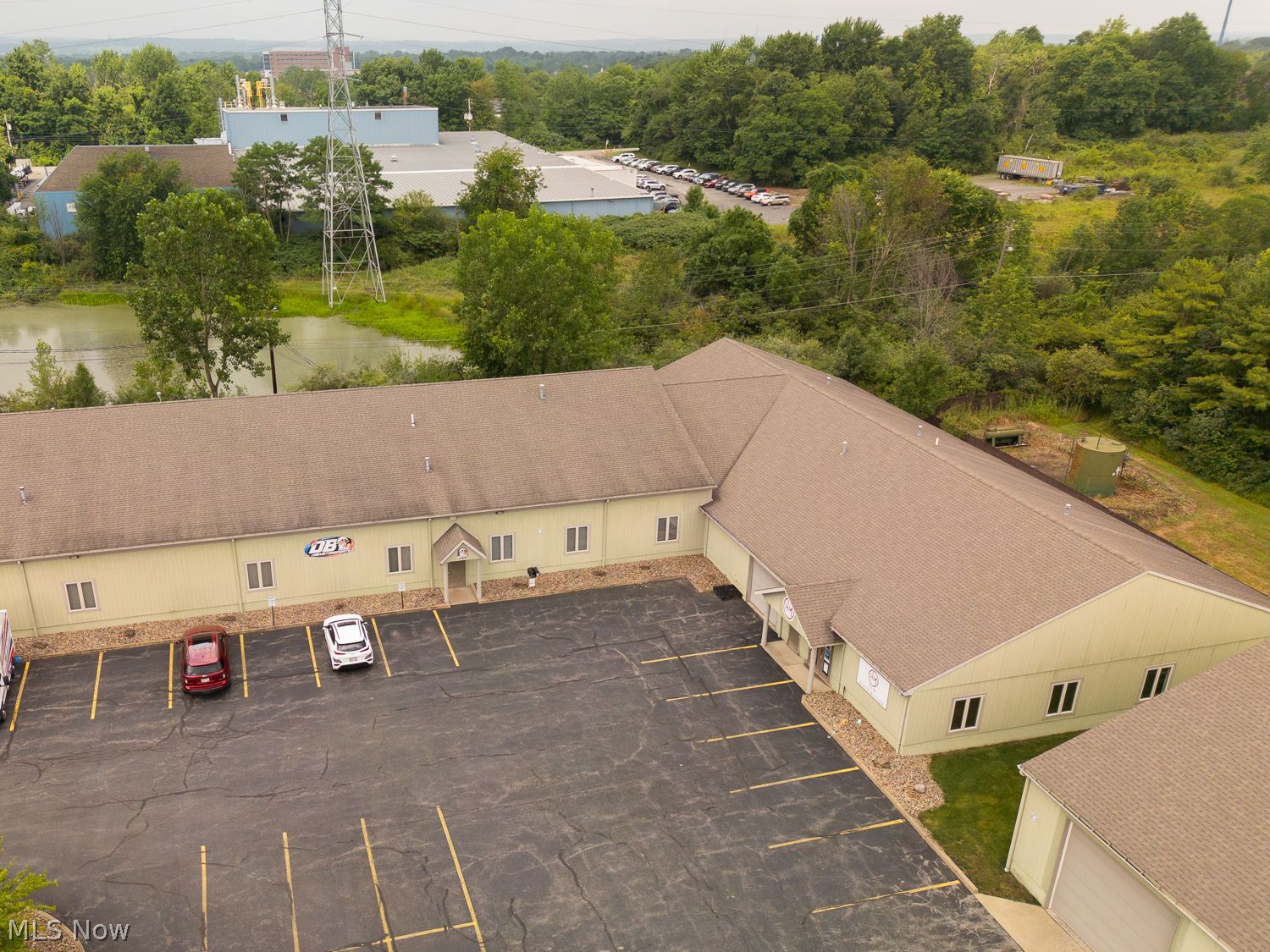 493 Bev Road Youngstown OH 44512