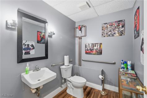 25 S Lexington Springmill Road Mansfield OH 44906