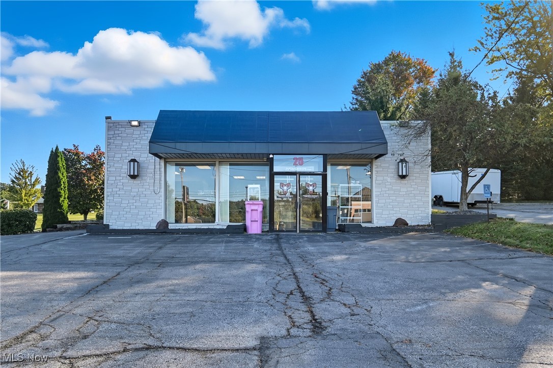 25 S Lexington Springmill Road Mansfield OH 44906