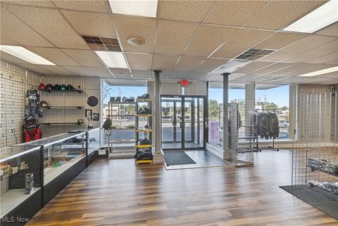 25 S Lexington Springmill Road Mansfield OH 44906