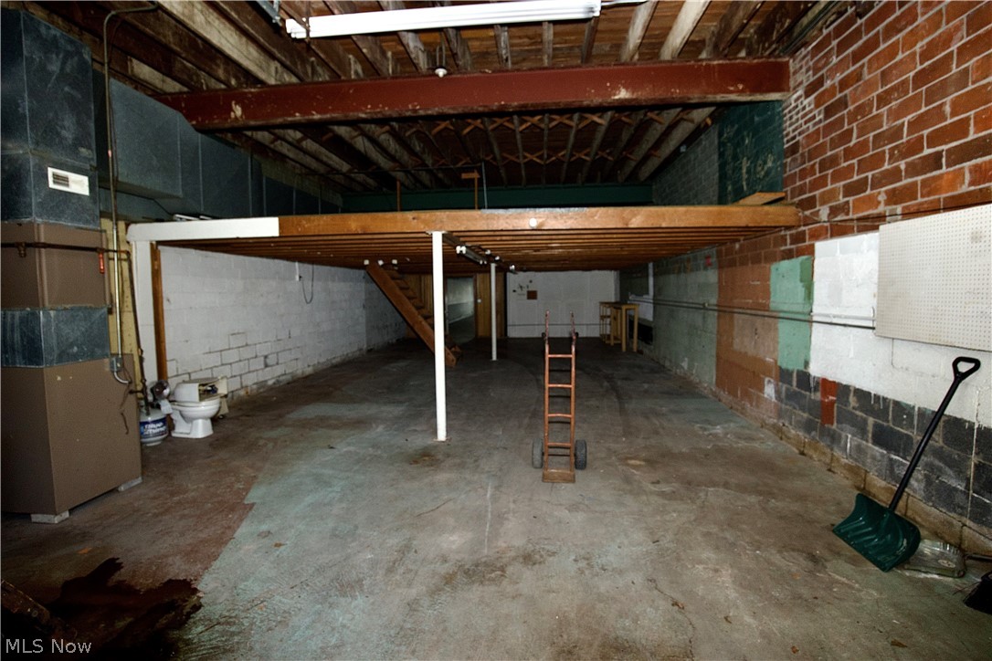 916 Broadway Lorain OH 44052