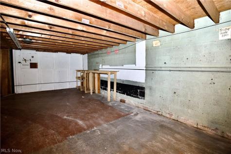 916 Broadway Lorain OH 44052