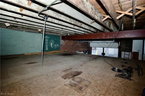 916 Broadway Lorain OH 44052