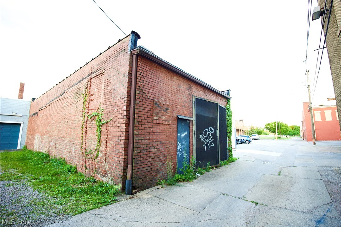 916 Broadway Lorain OH 44052