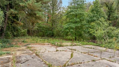 1356 E Turkeyfoot Lake Road Akron OH 44312