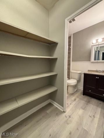 2323 Newton Street Akron OH 44305