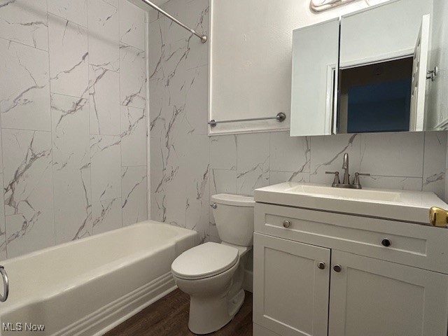 2323 Newton Street Akron OH 44305