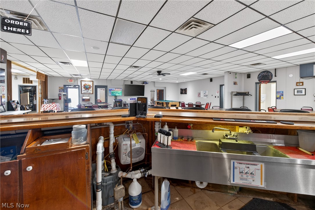 7459 Columbus Road NE Louisville OH 44641
