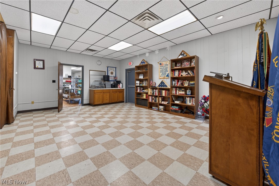 7459 Columbus Road NE Louisville OH 44641