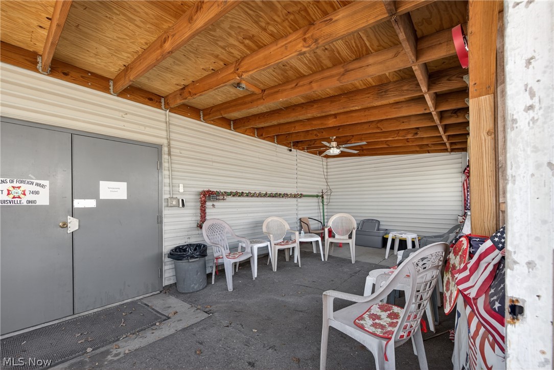 7459 Columbus Road NE Louisville OH 44641